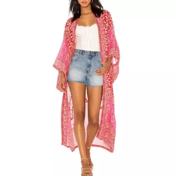 5⭐️Fave! New Pink floral kimono duster - Picture 2 of 6